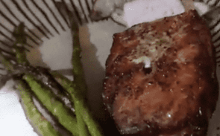 Pork chop and asparagus